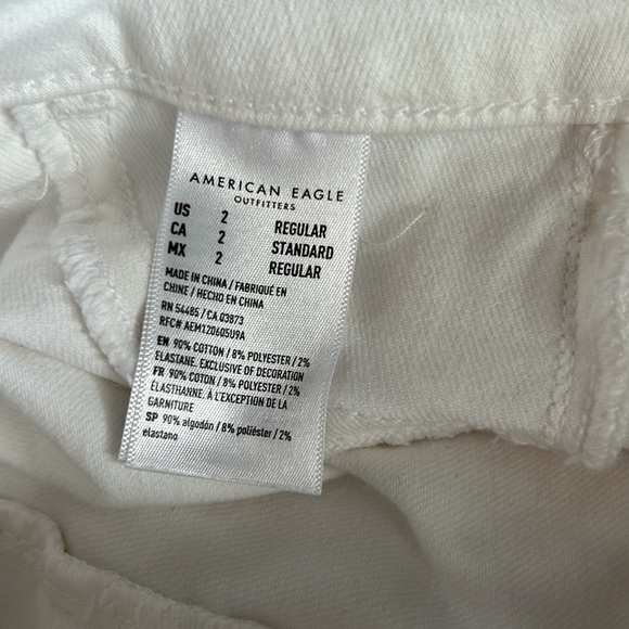 NWOT. White jegging from American Eagle. Size 2 regular 26W. - Picture 4 of 4